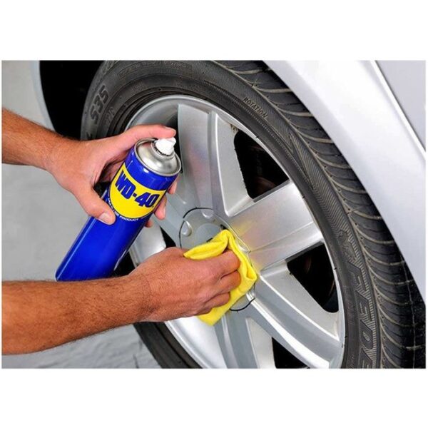 کاربرد اسپری رواننده کننده WD-40 برای خودرو و ماشین